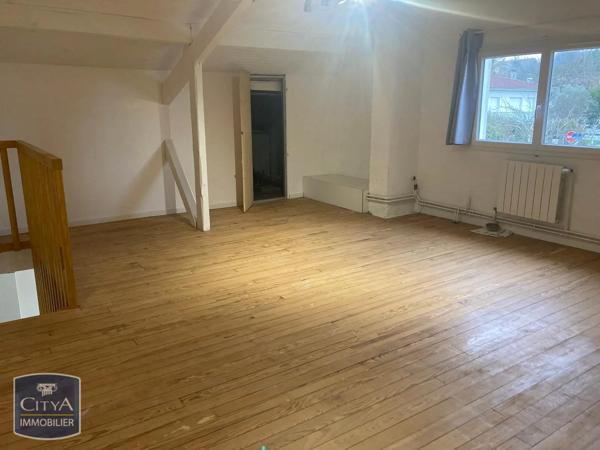 Appartement à louer 4 pièces 116m² Mont-de-Marsan (40000)