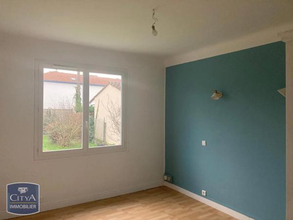 Appartement à louer 4 pièces 116m² Mont-de-Marsan (40000)
