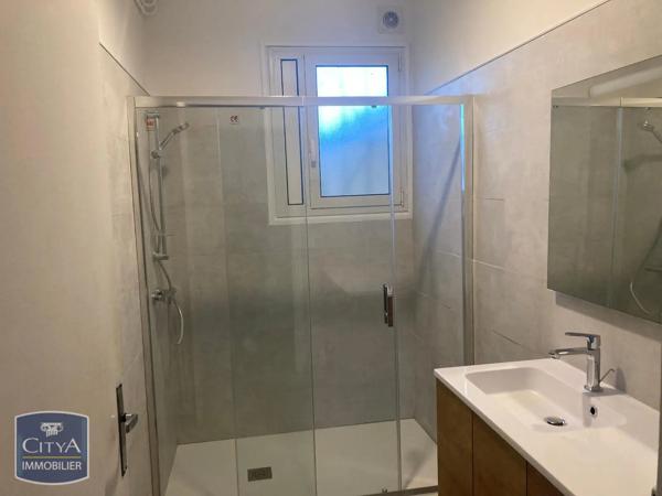 Appartement à louer 4 pièces 116m² Mont-de-Marsan (40000)