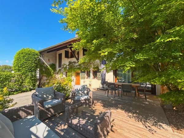 À VENDRE – Ferme Gessienne rénovée + Grange - PREVESSIN-MOENS (01)