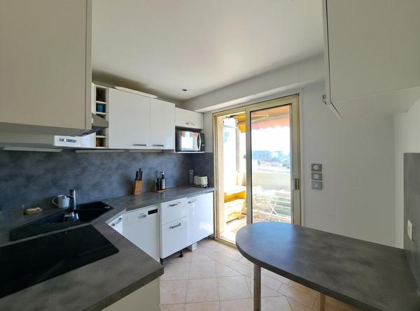 Grand studio vue mer - parking sous-sol et cave - calme