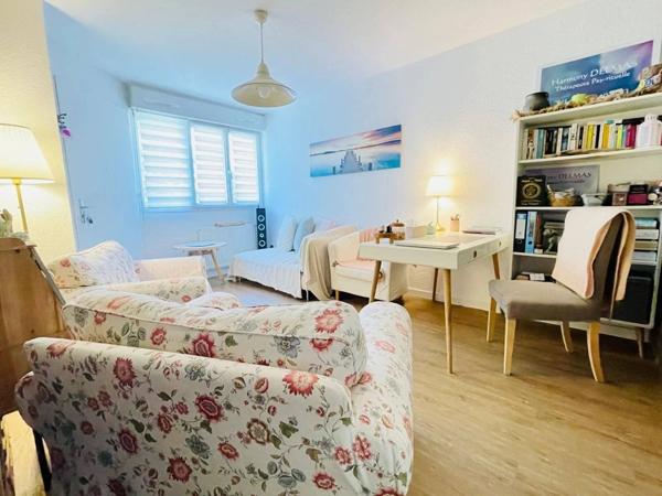 APPARTEMENT 2 PIECES - JARDIN et PARKING