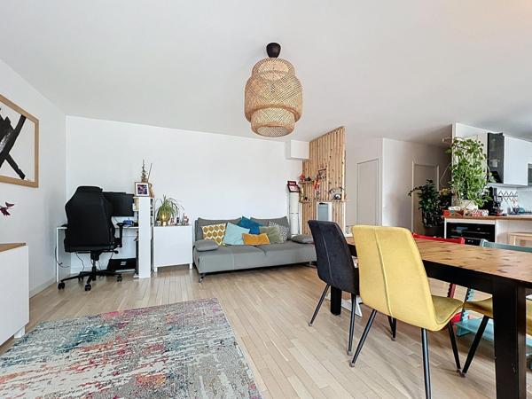 DUPLEX 4 PIECES / BALCON / PARKING