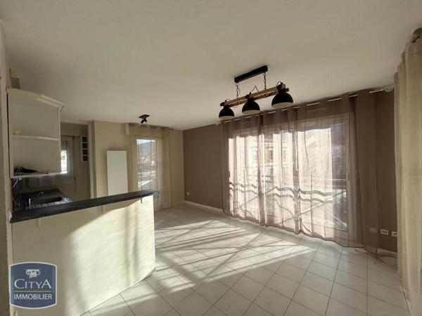 Appartement à louer 2 pièces 55.19m²