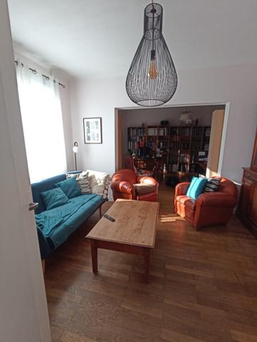 Maison  8 pièce(s)  5 chambre(s)  173 m²