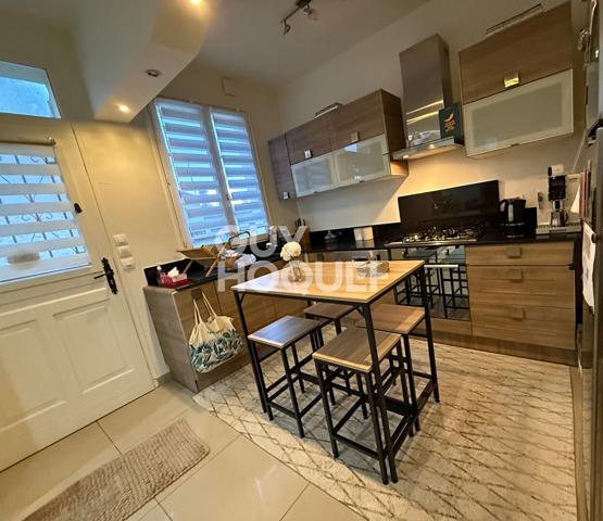 Maison à vendre à Compiègne - Belle Opportunité ! Vivable de plain pied !