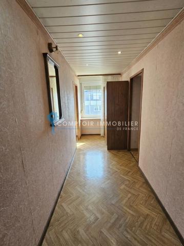 Maison
                                                                                                                                                                                                                                                                                                                        5 pièce(s)                                                                                                                                                                                                          3 chambre(s)                                                                                                                                                                                                          144  m²
