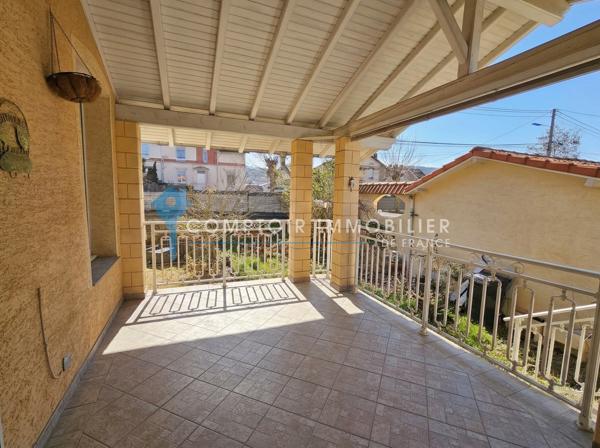 Maison
                                                                                                                                                                                                                                                                                                                        5 pièce(s)                                                                                                                                                                                                          3 chambre(s)                                                                                                                                                                                                          144  m²