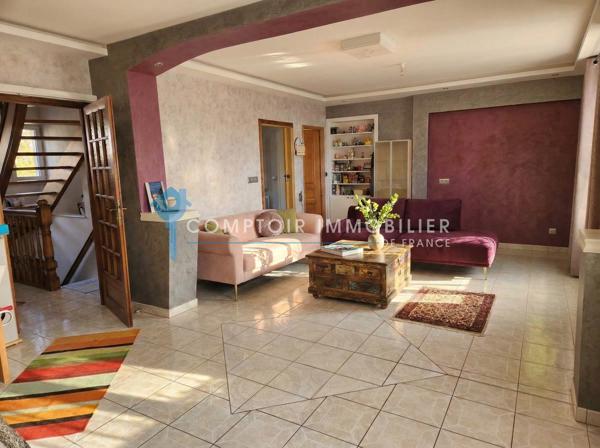 Maison
                                                                                                                                                                                                                                                                                                                        5 pièce(s)                                                                                                                                                                                                          3 chambre(s)                                                                                                                                                                                                          144  m²