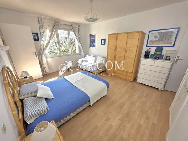Maison 6 pièce(s) 3 chambre(s) 140 m²