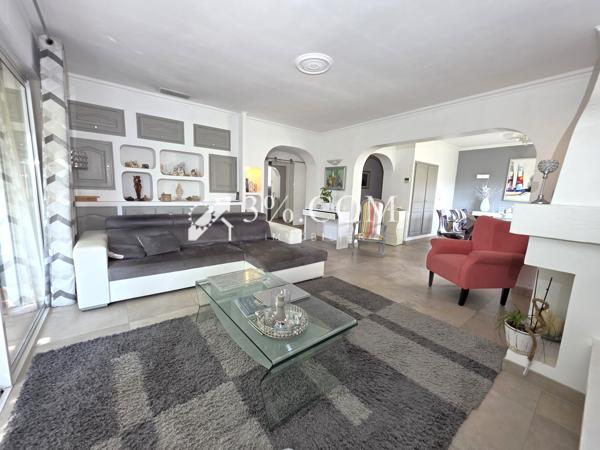 Maison 6 pièce(s) 3 chambre(s) 140 m²
