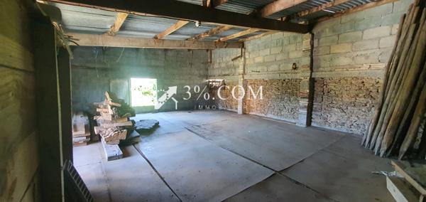 Moutiers- sur-le-Lay maison à rénovée de 90m² avec une grange aménageable. Moutiers-sur-le-Lay (85320)