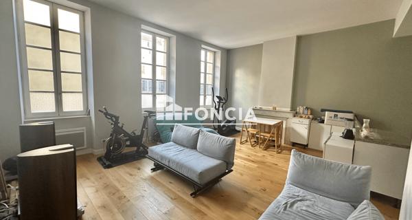 À vendre Appartement 3 pièces 73 m² - Marseille 13006