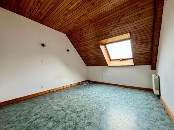 Maison à PLOUMAGOAR, 22970 - 5 pièces 95m²