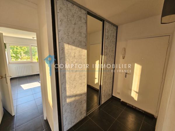 Appartement
                                                                                                                                                                                                                                                                                                                        5 pièce(s)                                                                                                                                                                                                          3 chambre(s)                                                                                                                                                                                                          87  m²