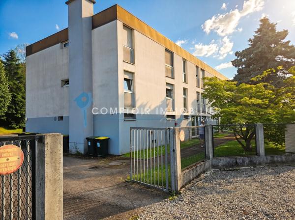 Appartement
                                                                                                                                                                                                                                                                                                                        5 pièce(s)                                                                                                                                                                                                          3 chambre(s)                                                                                                                                                                                                          87  m²