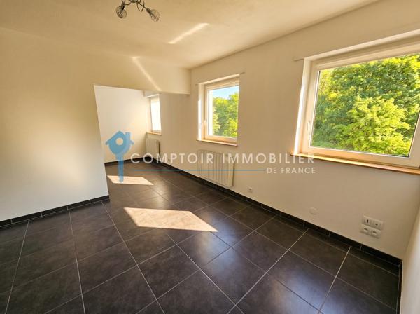 Appartement
                                                                                                                                                                                                                                                                                                                        5 pièce(s)                                                                                                                                                                                                          3 chambre(s)                                                                                                                                                                                                          87  m²