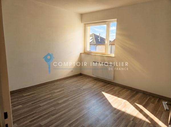 Appartement
                                                                                                                                                                                                                                                                                                                        5 pièce(s)                                                                                                                                                                                                          3 chambre(s)                                                                                                                                                                                                          87  m²