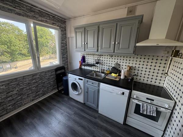Appartement à louer 1 280 € CC Poissy 3 p 69 m² DPE D