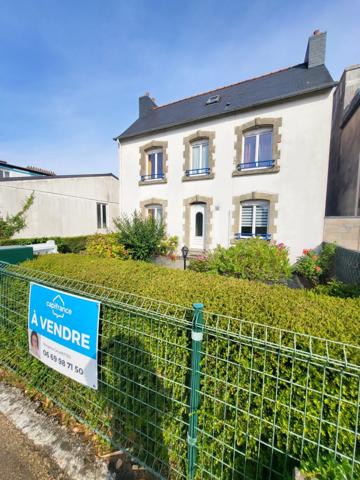 Maison traditionnelle à vendre 6 pièces LANVEOC (29)