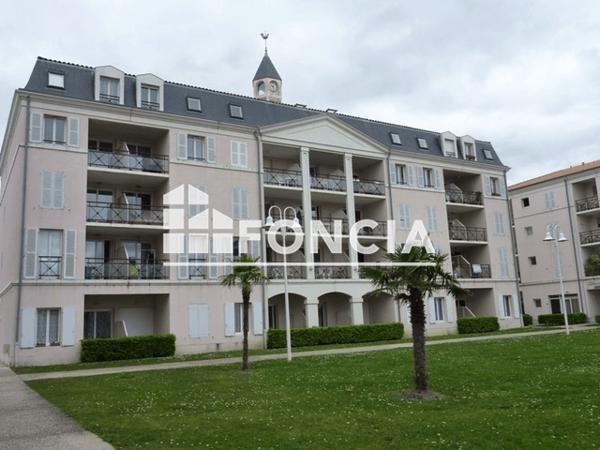 Location Studio 20.8 m² - 11 AVENUE MARCEL DASSAULT Rochefort 17300