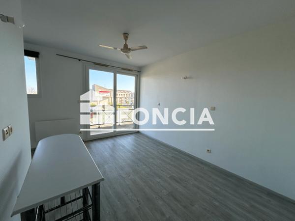 Location Studio 20.8 m² - 11 AVENUE MARCEL DASSAULT Rochefort 17300