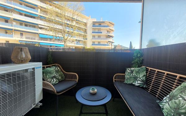 Appartement à vendre    1 pièce • 25 m2 Le Cannet