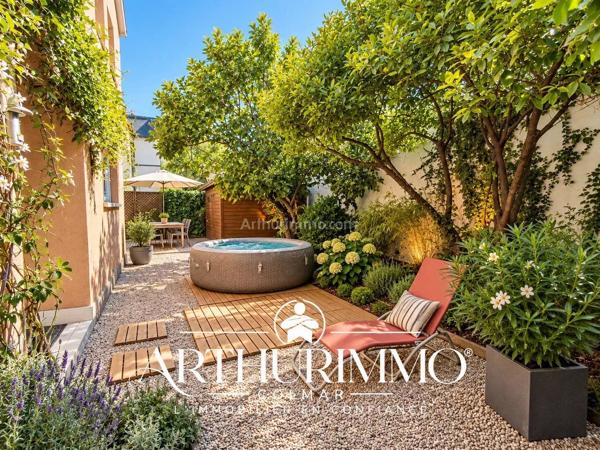 Vente                                                      Maison
                        
                     8 pièces                      234 m2                     à Colmar