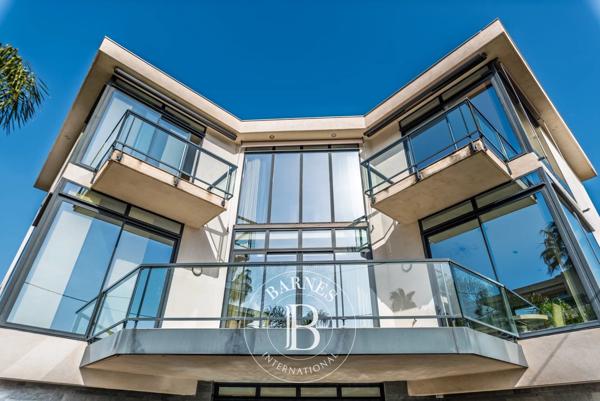 Cagnes-sur-Mer, Villa 4 Chambres -  240 m² à vendre