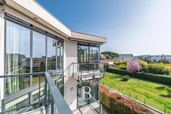 Cagnes-sur-Mer, Villa 4 Chambres -  240 m² à vendre
