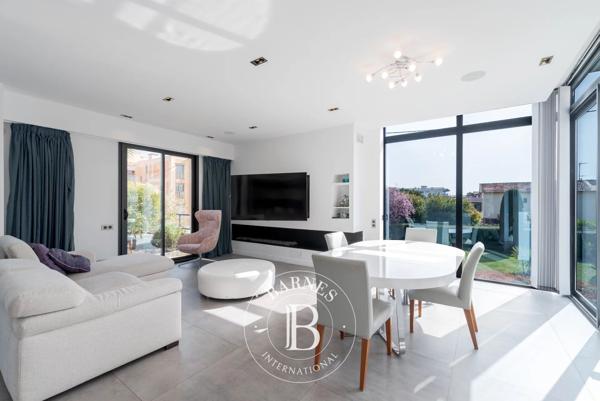 Cagnes-sur-Mer, Villa 4 Chambres -  240 m² à vendre