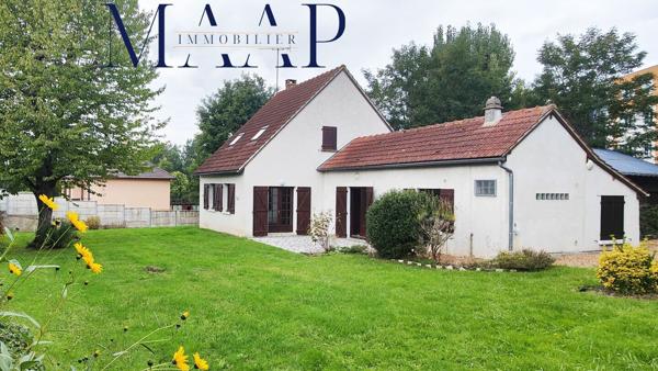 Maison 4 chambres 130m², terrain 1300m², garage