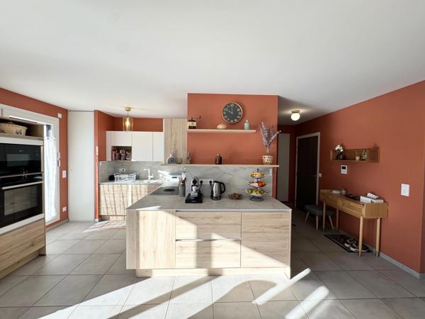 Appartement à vendre 4 pièces (73) - Terrasse de 45 M2 avec vue exceptionnelle, garage et stationement