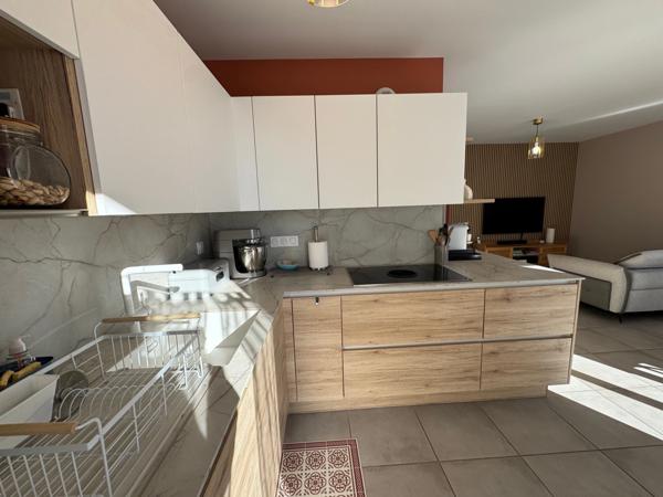 Appartement à vendre 4 pièces (73) - Terrasse de 45 M2 avec vue exceptionnelle, garage et stationement