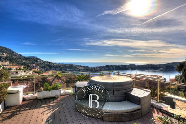 Villefranche-sur-Mer, Villa 3 Chambres -  272 m² à vendre