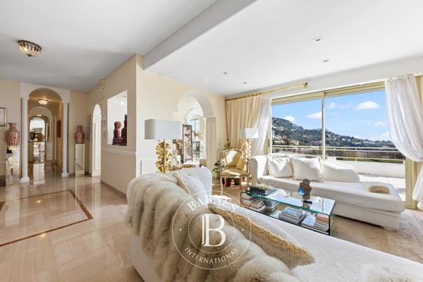 Villefranche-sur-Mer, Villa 3 Chambres -  272 m² à vendre