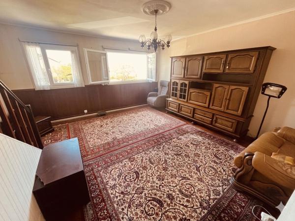 MAISON DE VILLE AVEC JARDIN A VILLEPREUX