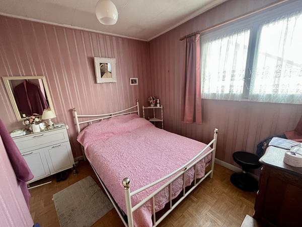 MAISON DE VILLE AVEC JARDIN A VILLEPREUX