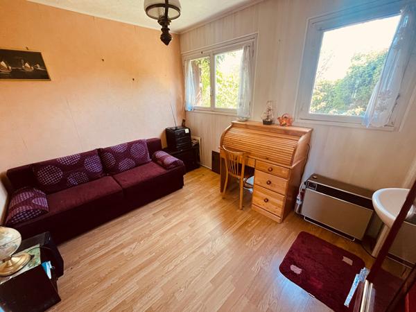 MAISON DE VILLE AVEC JARDIN A VILLEPREUX