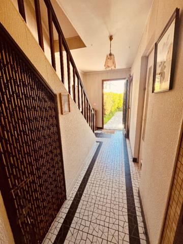 MAISON DE VILLE AVEC JARDIN A VILLEPREUX