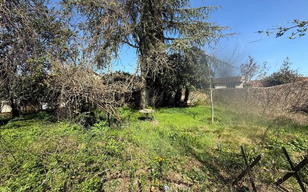 Maison à vendre    6 pièces •  Lablachère