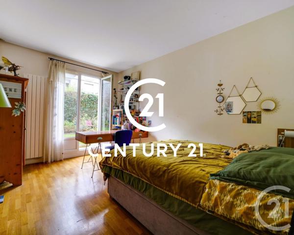 Appartement F4 à vendre  4 pièces - 110 m2 PARIS - 75010