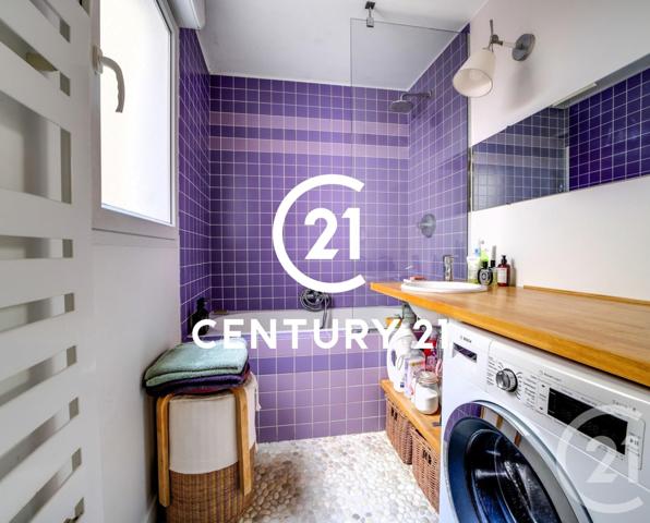 Appartement F4 à vendre  4 pièces - 110 m2 PARIS - 75010