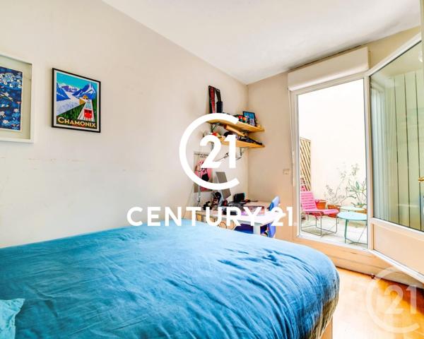 Appartement F4 à vendre  4 pièces - 110 m2 PARIS - 75010