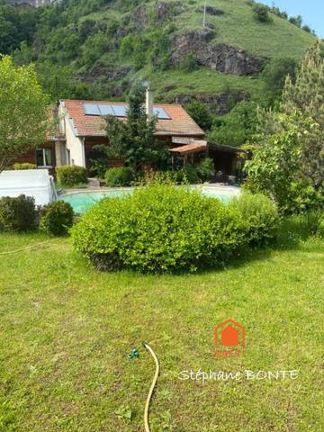 Bien rare : Havre de paix  + revenu locatif