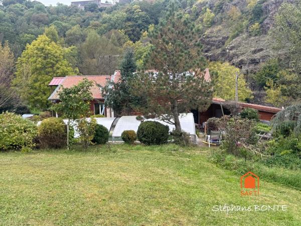 Bien rare : Havre de paix  + revenu locatif