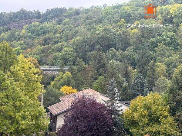 Bien rare : Havre de paix  + revenu locatif