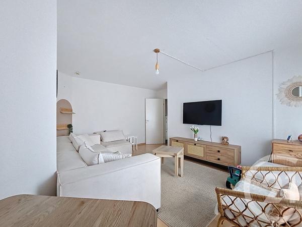 Appartement F3 à vendre  3 pièces - 75,17 m2 LIEUSAINT - 77