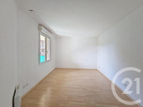 Appartement F3 à vendre  3 pièces - 75,17 m2 LIEUSAINT - 77