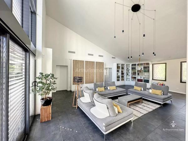 Vente Loft 6 pièces 320 m2 à Roanne